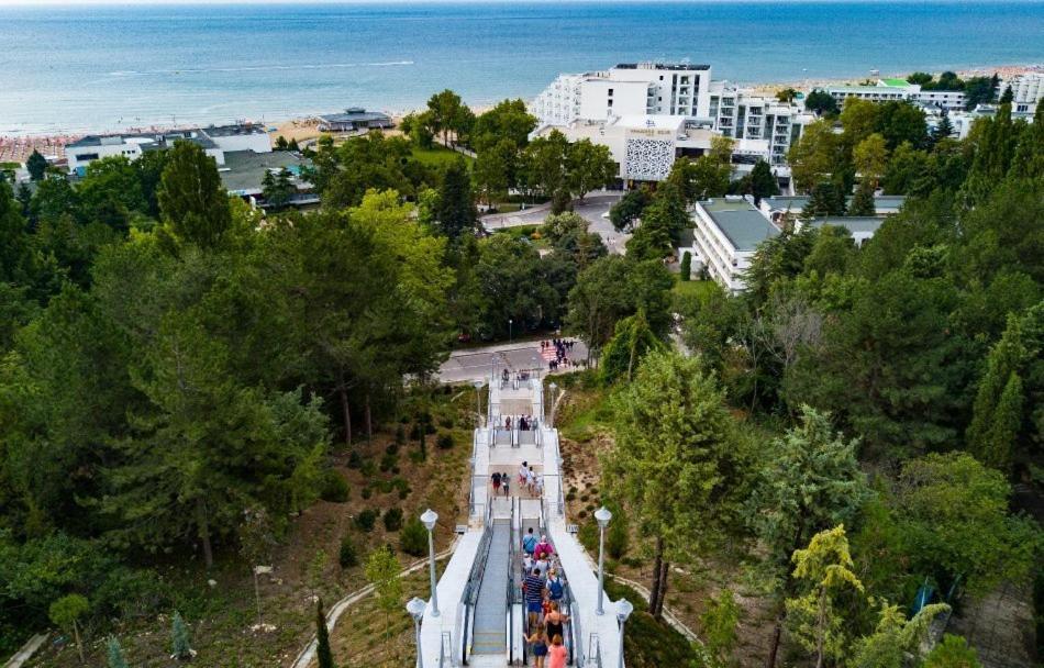 Hotel Magnolia Albena Exterior foto